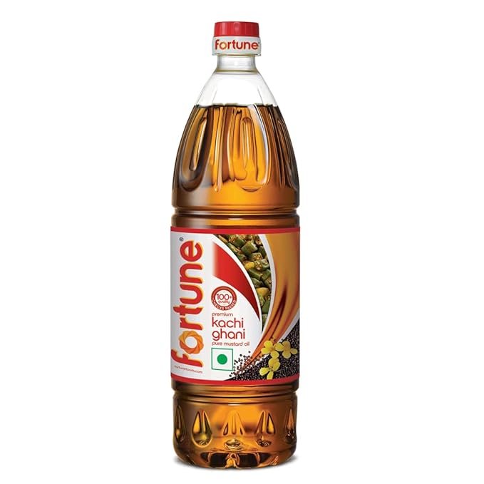 Fortune Premium Kachi Ghani Pure Mustard Oil, 910G PET Bottle (Weight May Vary)
